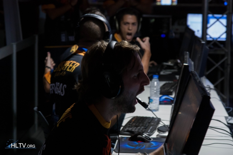 ASES приглашены на ESEA Invite по СS:GO