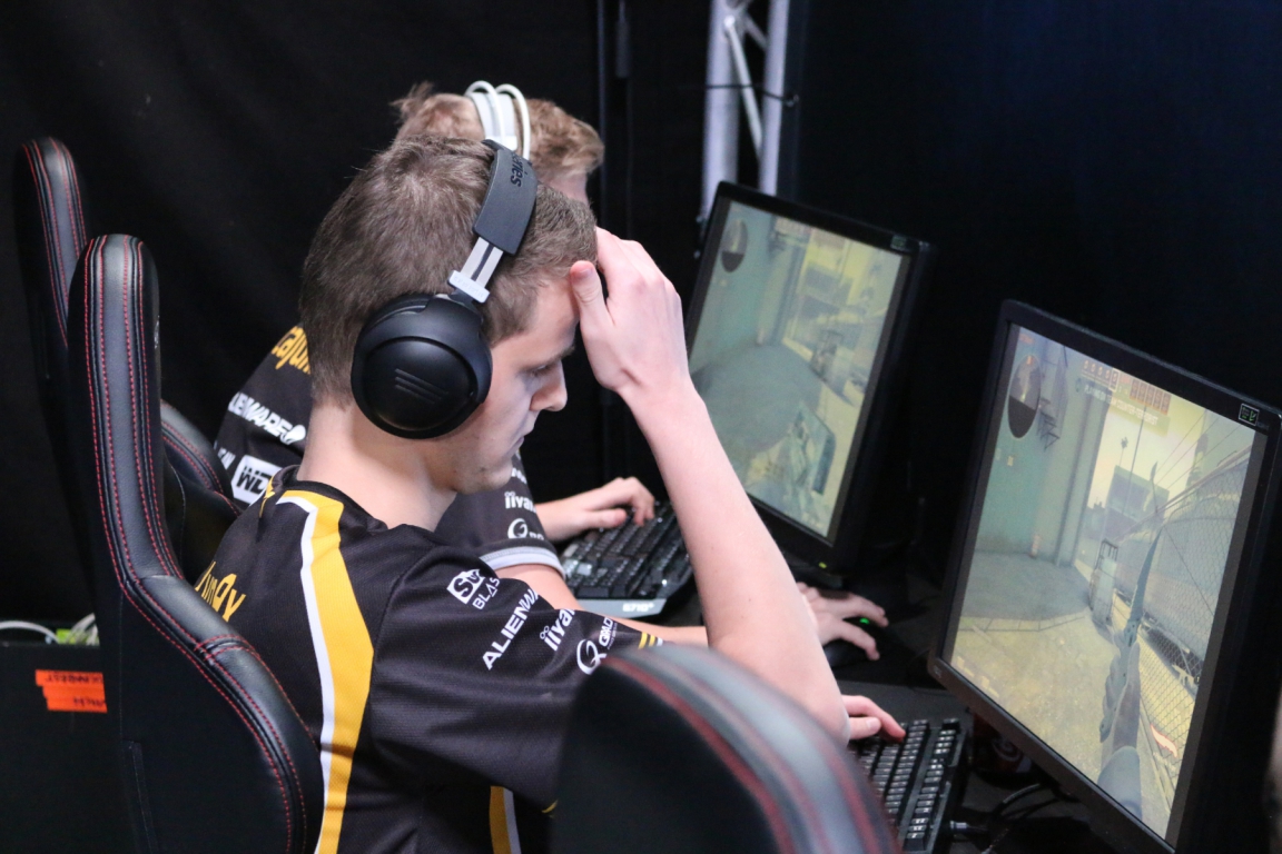 dignitas - DreamHack Stockholm CS:GO Invitational 2014