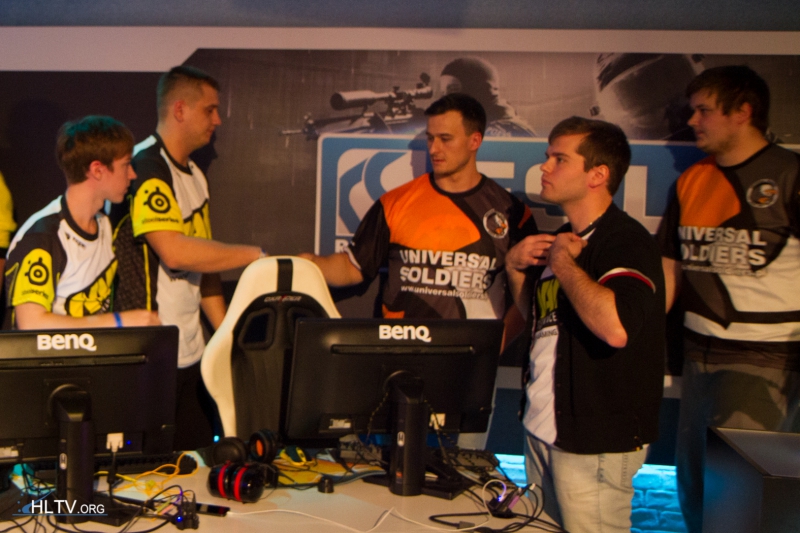 UniversalSoldiers  Natus Vincere - RaidCall EMS One Fall 2013