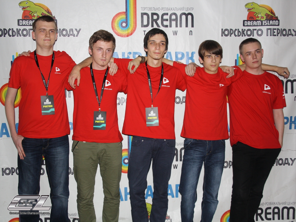 TECHLABS CUP UA 2013: ESFX Power Rangers DotA 2