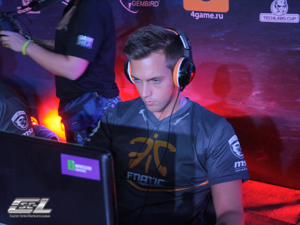  schneider  - fnatic - TECHLABS CUP UA 2013- CS:GO