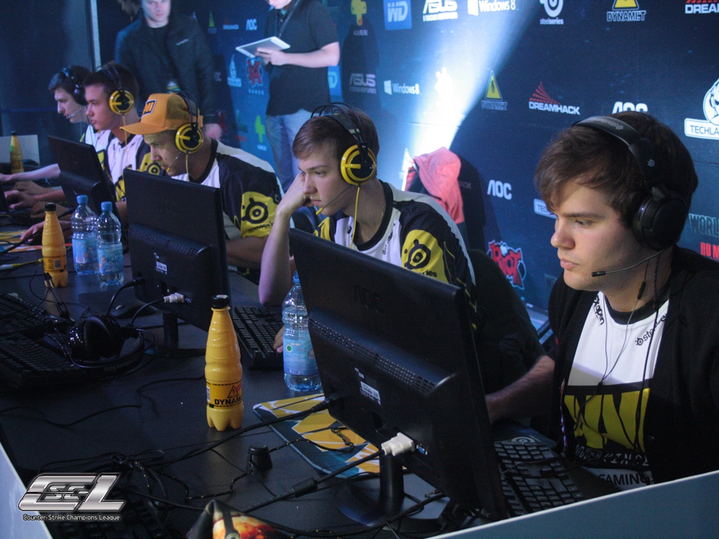 Natus Vincere - CS:GO - TECHLABS CUP BY 2013 - Season 4