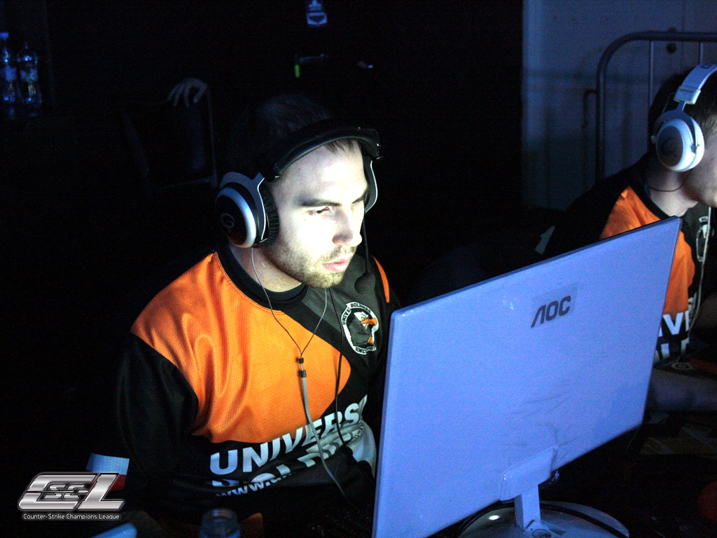  TaZ  - Universal Soldiers - CS:GO - TECHLABS CUP 2013 GF
