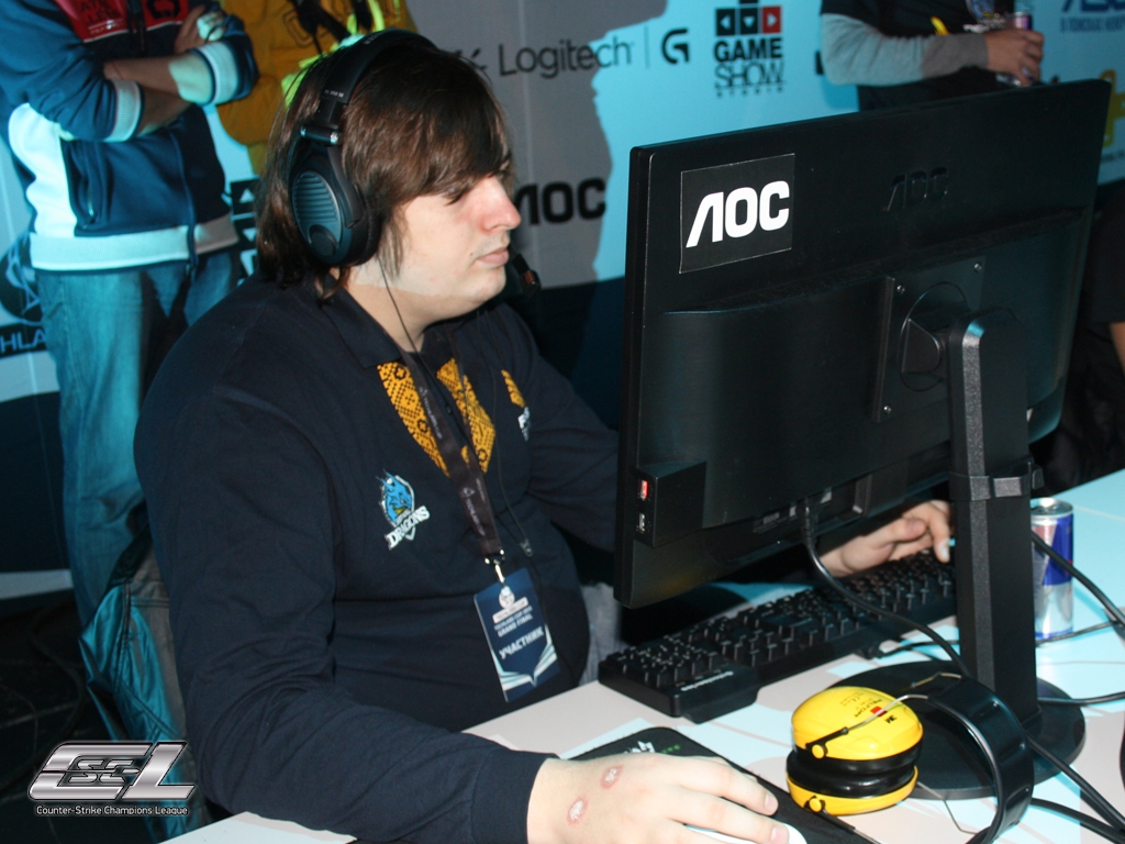  Dosia  - Astana Dragons - CS:GO - TECHLABS CUP 2013 GF