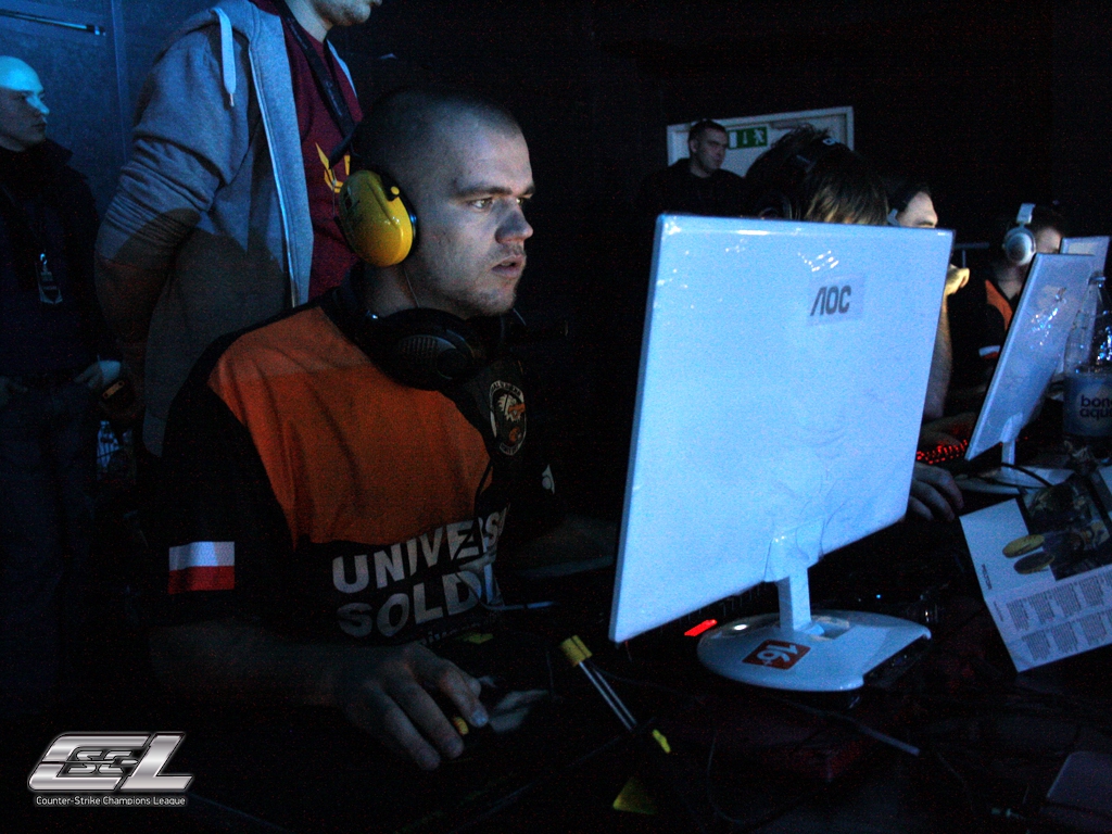  Neo  - Universal Soldiers - CS:GO - TECHLABS CUP 2013 GF