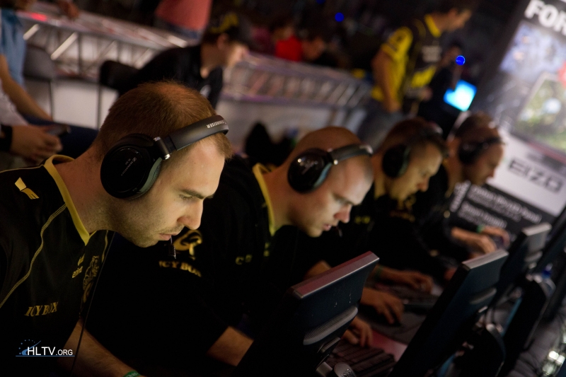 DH Summer: ESC  fnatic