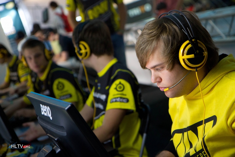 DH Summer: Natus Vincere обыгрывают Virtus.pro